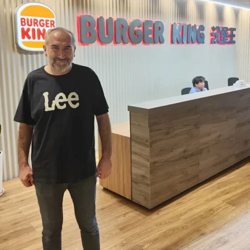 Genel Başkanımız İhsan BEŞER Çin’de Atakey Firmasının Burger King Merkezini Ziyaret Etti